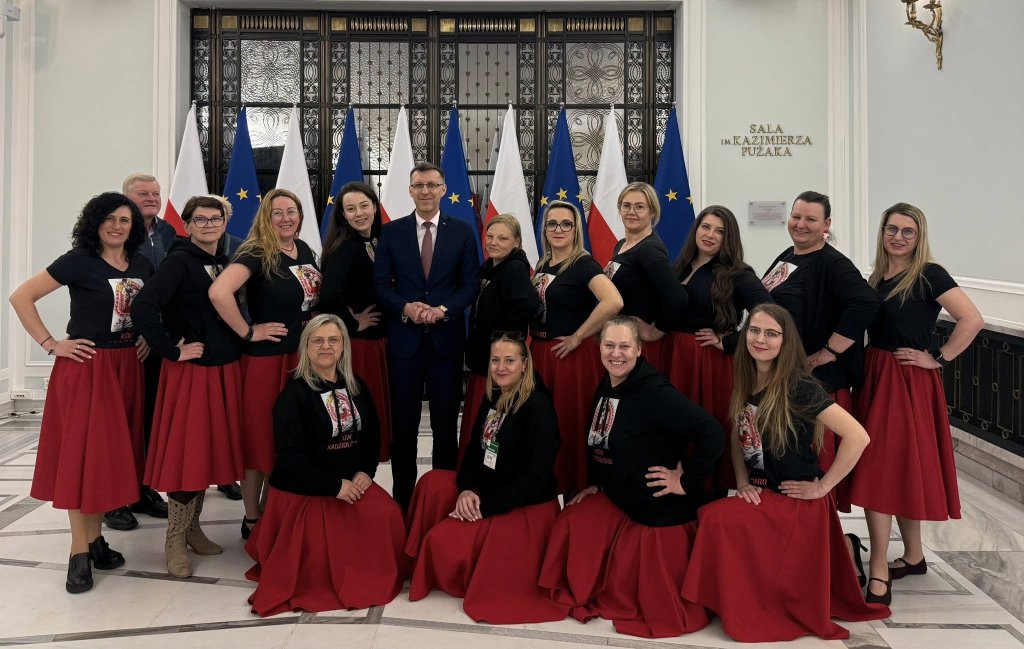 Kadzidlonki w Sejmie. Panie z KGW u posła Marcina Grabowskiego