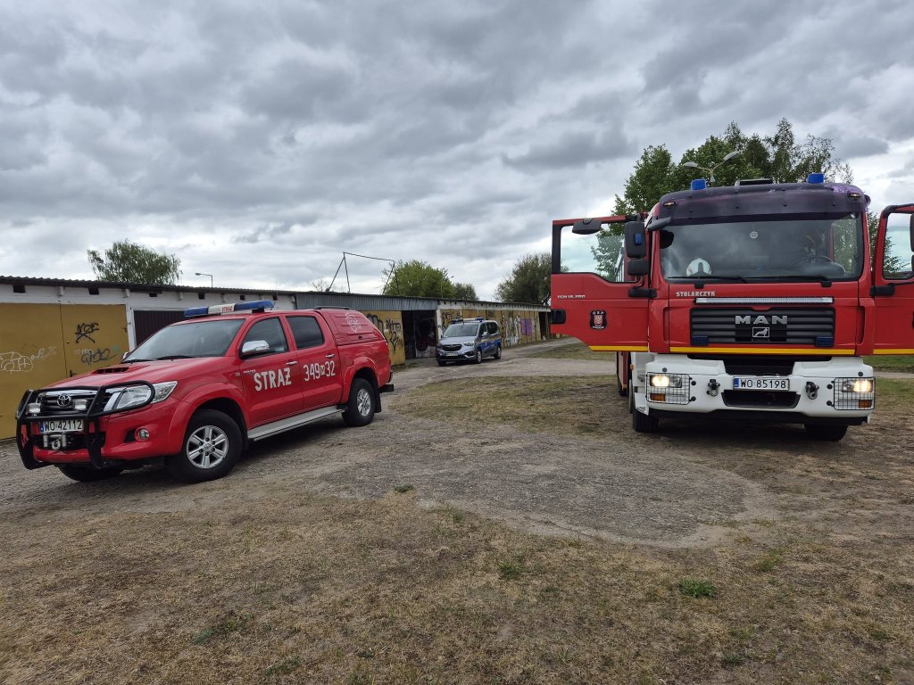 Przegrał walkę z nurtem rzeki. Smutny finał interwencji nad Narwią [ZDJĘCIA]