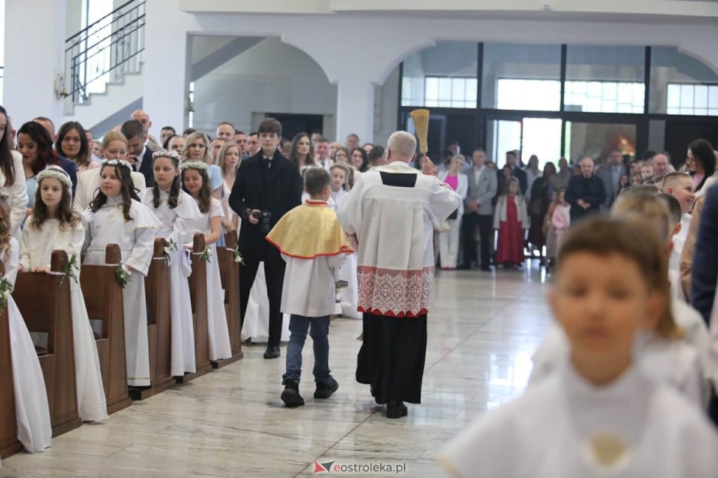 Wyjątkowy dzień w kościele św. Franciszka. Dzieci przystąpiły do Pierwszej Komunii Świętej [WIDEO, ZDJĘCIA]