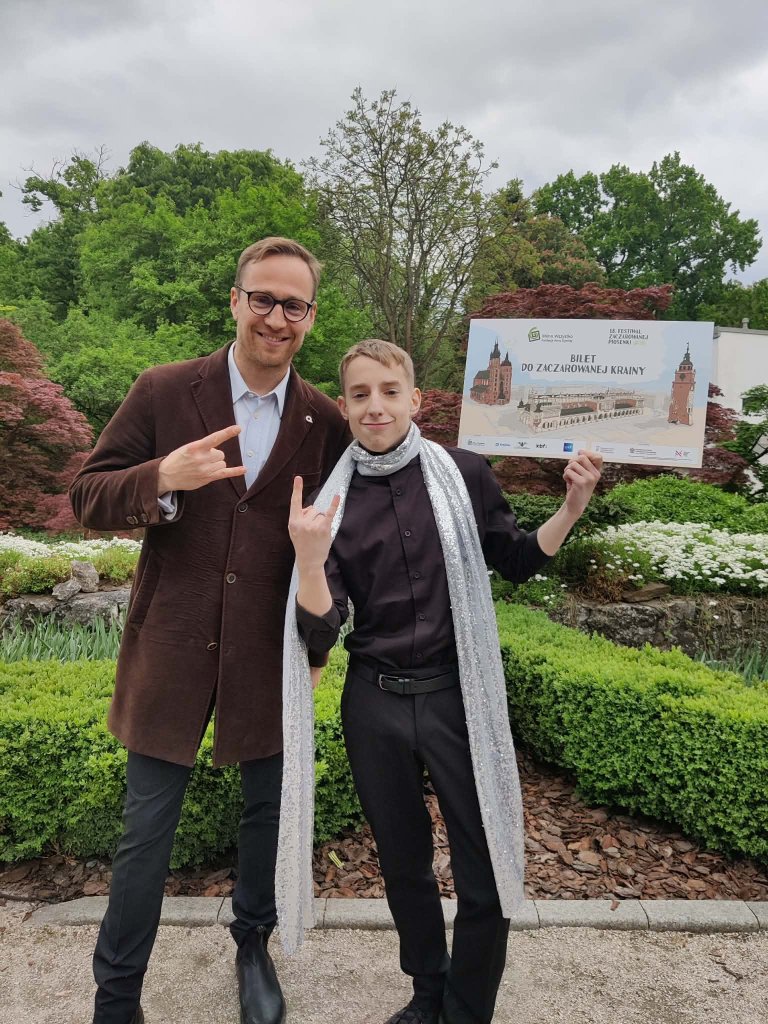 Uczeń z Ostrołęki w finale ogólnopolskiego konkursu. Antoni Pachoł zaśpiewa w Krakowie [ZDJĘCIA]