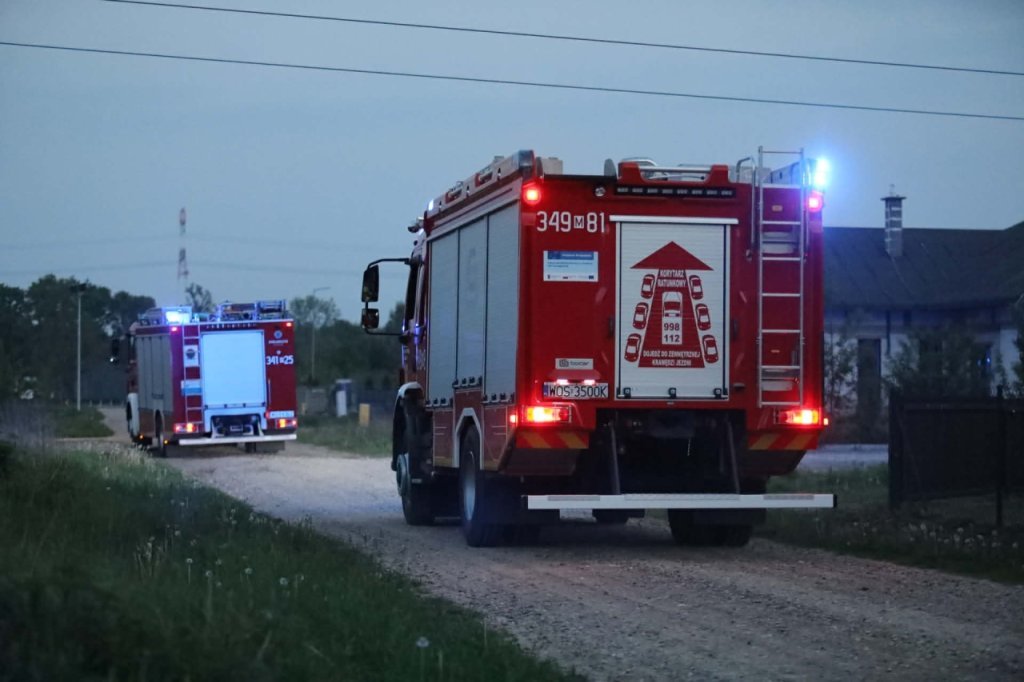 Akcja ratunkowa w lesie pod Łysymi. Pierwsi do rannego dotarli strażacy