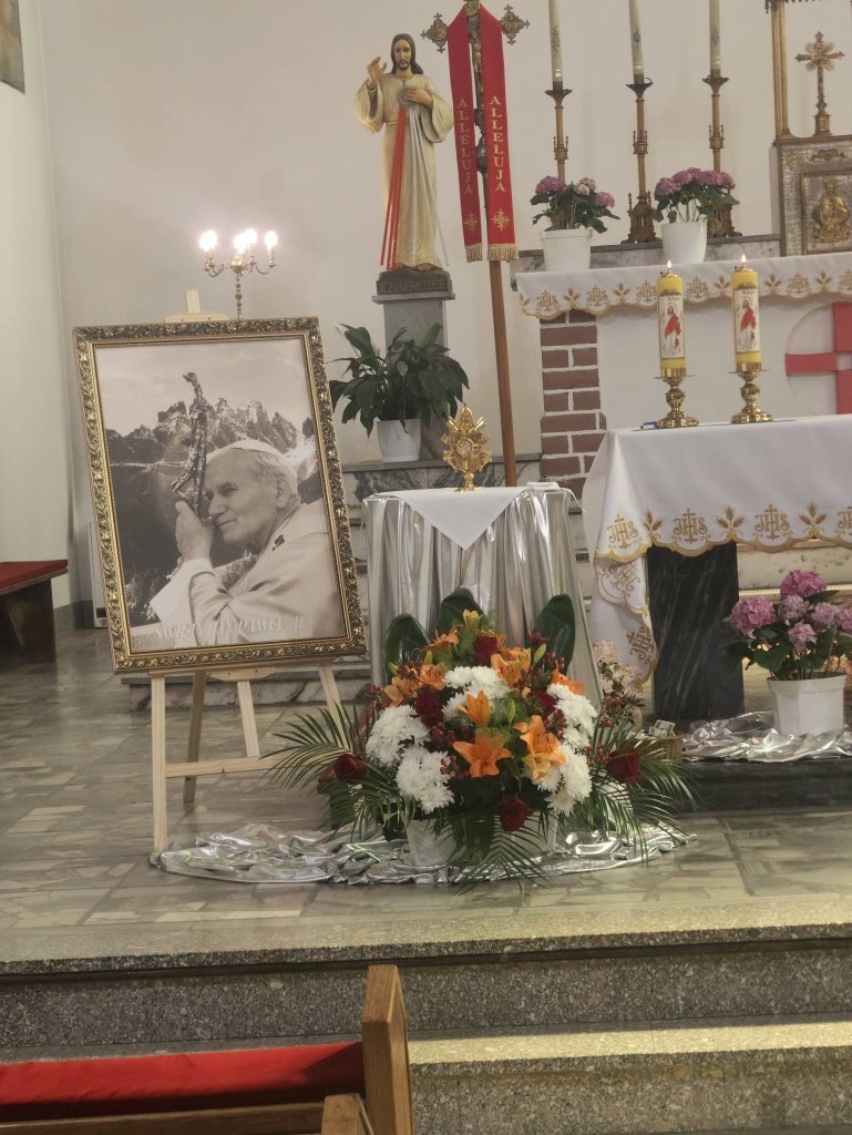 Relikwie św. Jana Pawła II w parafii w Kleczkowie [ZDJĘCIA]
