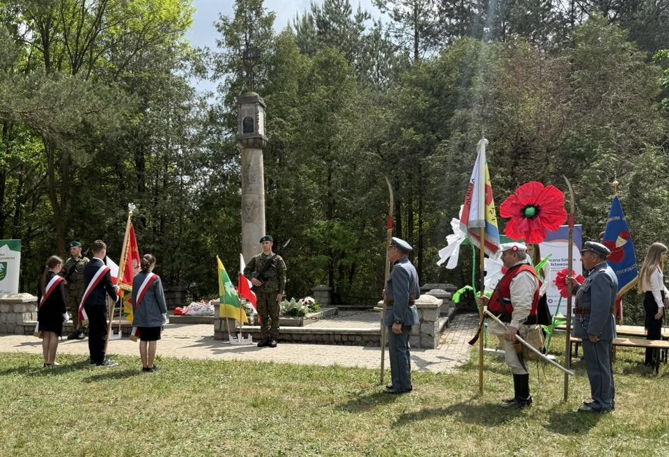 „Pamiętamy o poległych powstańcach". Ta bitwa nie została zapomniana [ZDJĘCIA]