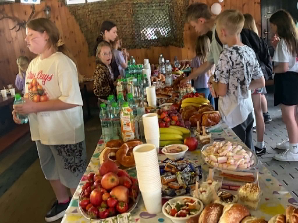 „Żółty Talerz” dla dzieci z Ostrołęki i regionu. Nie chodzi tylko o posiłki [ZDJĘCIA]
