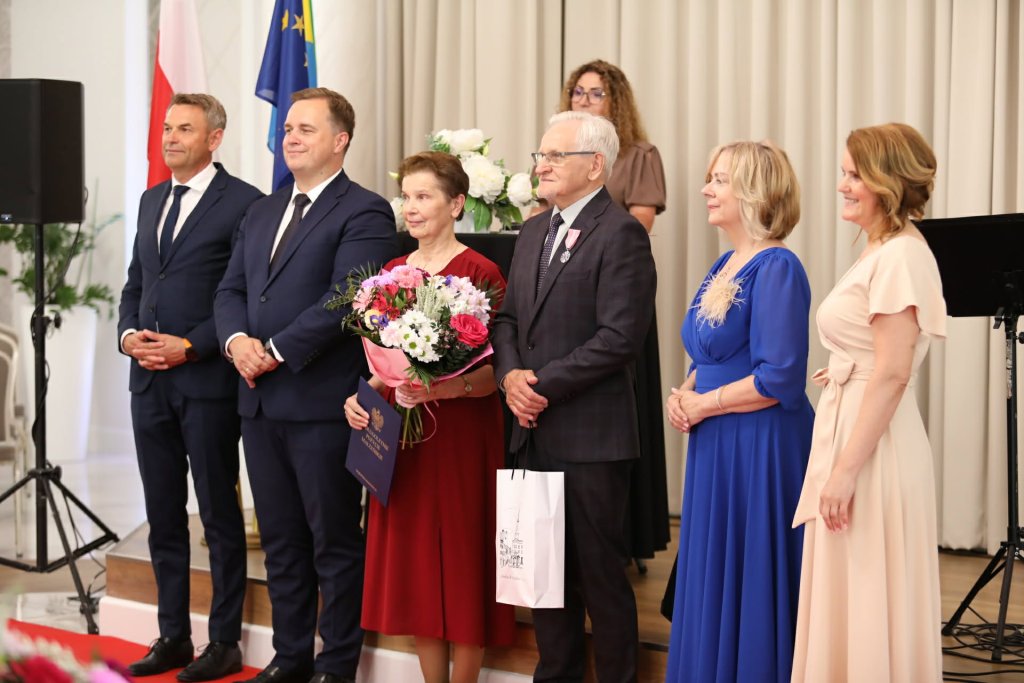 Pół wieku w miłości i szacunku. Wyjątkowe Złote Gody w Ostrołęce [WIDEO, ZDJĘCIA]