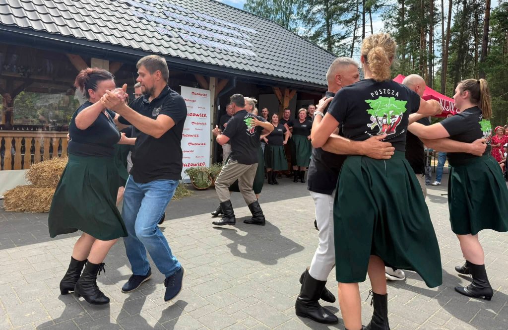 Od ziarenka do bochenka. Zalas przeniósł się w czasy dawnych żniw [ZDJĘCIA]