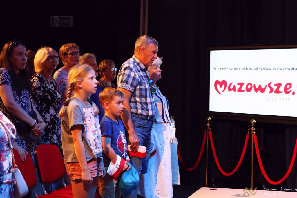 Wspólnie zaśpiewali „Serce w plecaku”. Wyjątkowy koncert w Muzeum Żołnierzy Wyklętych [ZDJĘCIA]