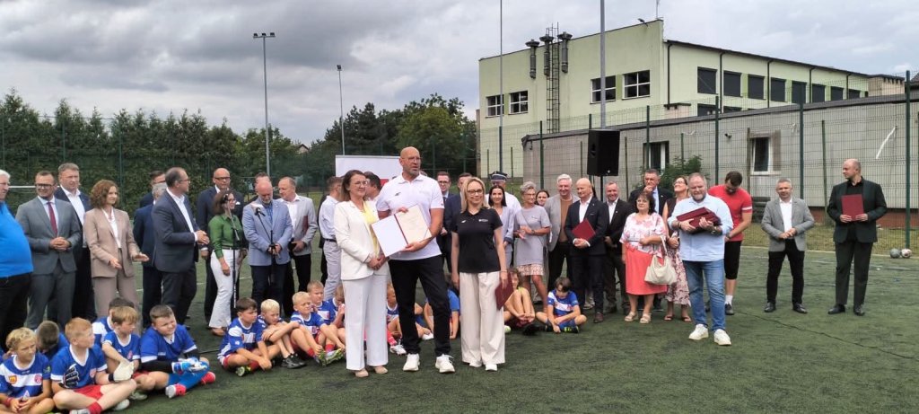 Dobra wiadomość dla aktywnych mieszkańców Kadzidła. Będą zmiany na Orliku [ZDJĘCIA]