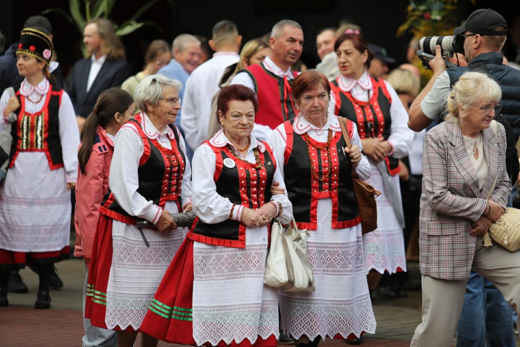 Dożynki parafialno-gminne w Kadzidle. To święto łączy ludzi! [WIDEO, ZDJĘCIA]