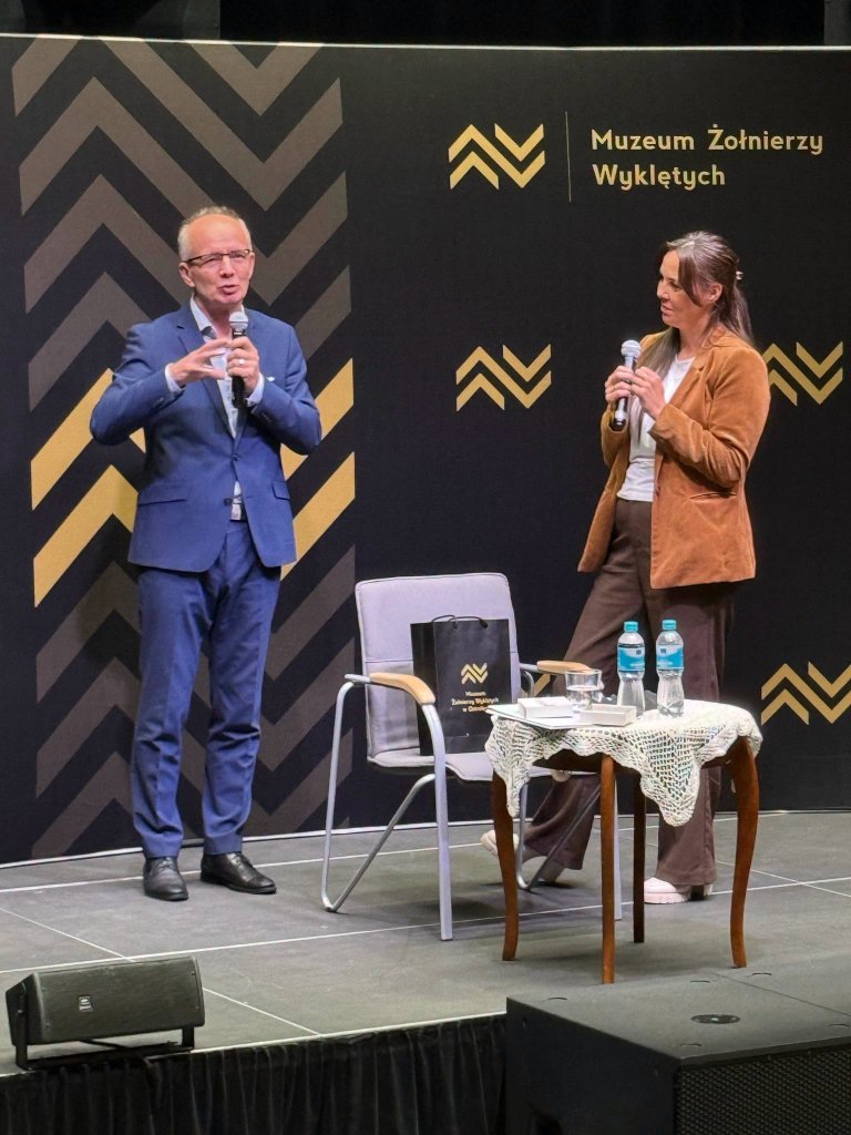 Prof. Krzysztof Szwagrzyk odwiedził Muzeum Żołnierzy Wyklętych. Opowiedział o identyfikacji sierż. „Roja” [ZDJĘCIA]