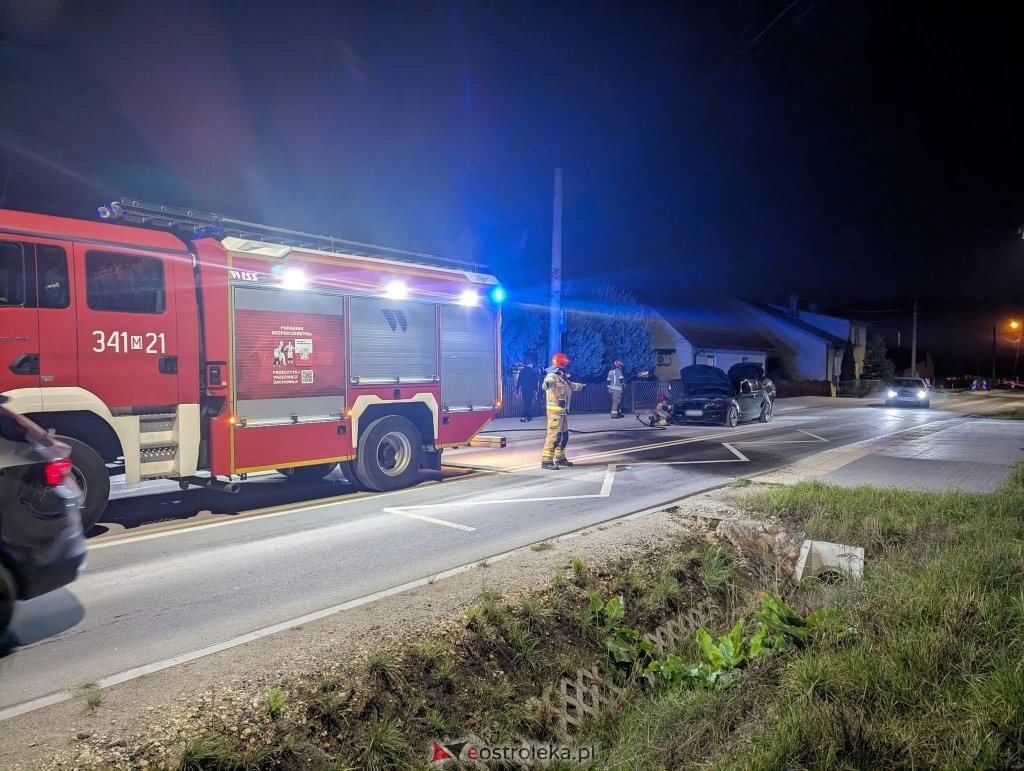 Groźne chwile na Słonecznej. Spod BMW nagle zaczął wydobywać się dym [ZDJĘCIA]