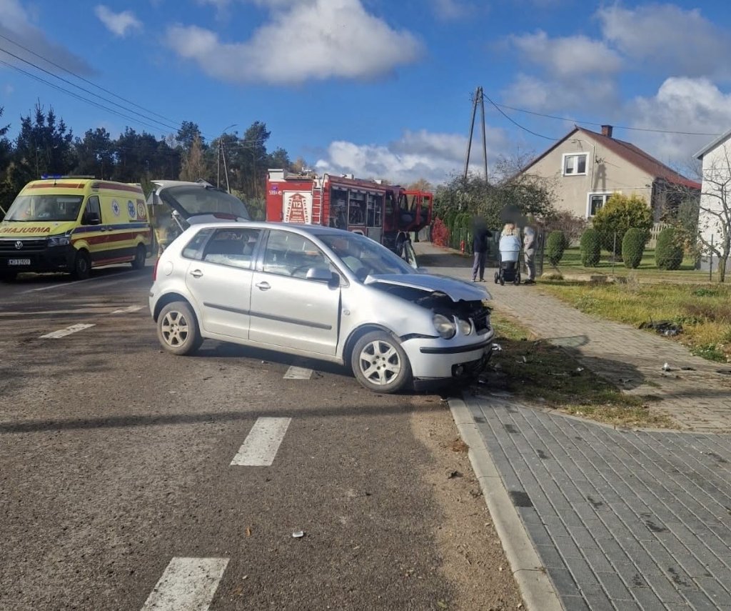 Miał ponad 2 promile i doprowadził do zderzenia. Dwie osoby trafiły do szpitala [ZDJĘCIA]