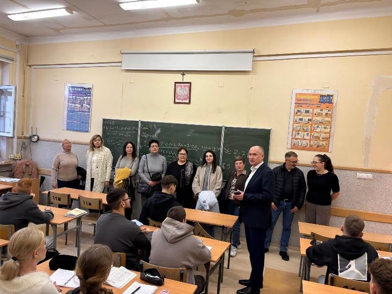Nowe doświadczenia i wspólne plany. Zagraniczna wizyta w ostrołęckiej „Metalówce” [ZDJĘCIA]