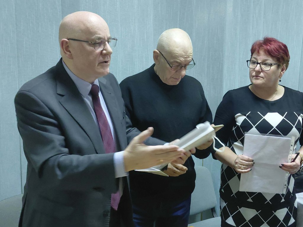 Solidarność spotkała się z byłym posłem. Ożywiona dyskusja przy Placu Bema