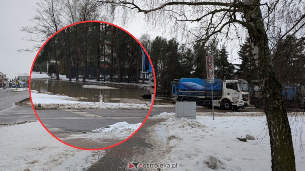 Poważna awaria wodociągu w Ostrołęce. Ruszają prace na zbiegu Goworowskiej i Bursztynowej [WIDEO, ZDJĘCIA]