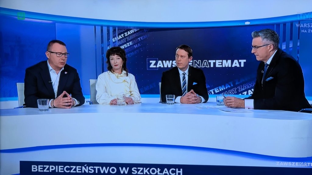 Poseł Mariusz Popielarz w TVP3. W programie m.in. o 3 latach rządów i wydarzeniach w ZSZ nr 4 [WIDEO]