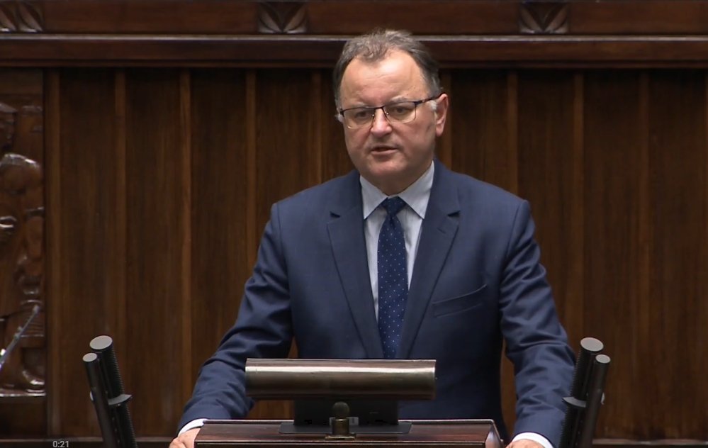 „Za wschodnią granicą powstaje kult morderców”. Poseł Czartoryski o skandalu na Ukrainie [WIDEO]