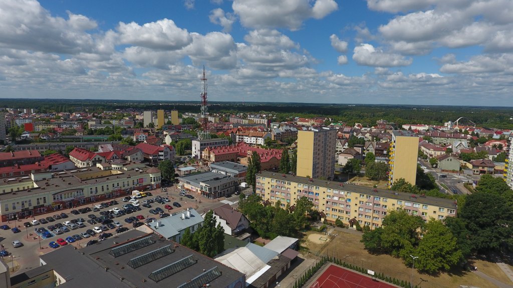 Rynek pracy w regionie ostrołęckim. Jak wypada Ostrołęka i powiat na tle Mazowsza?