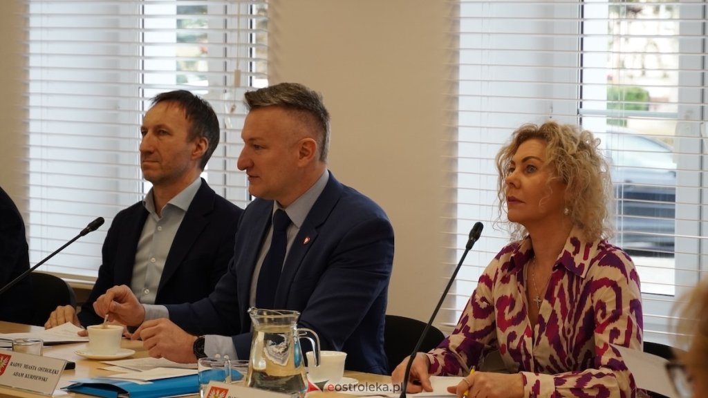 Dyskusja o straży miejskiej w Ostrołęce. Oceny były jednoznaczne [ZDJĘCIA]