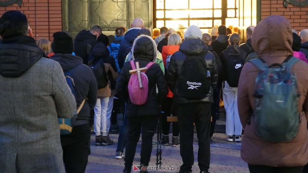 Ekstremalne wyzwanie od kulis. Tak wyglądała nocna wędrówka. WIDEO