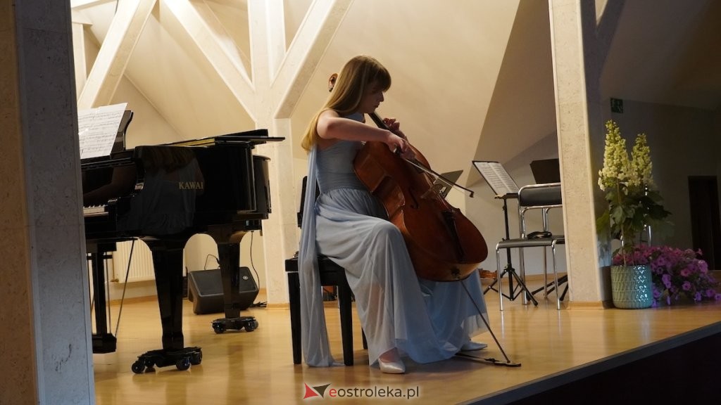 Muzyczny wieczór w PSM. Dyplom Zuzanny Dajcz i występ Ostrołęckiej Orkiestry Kameralnej [ZDJĘCIA, WIDEO]