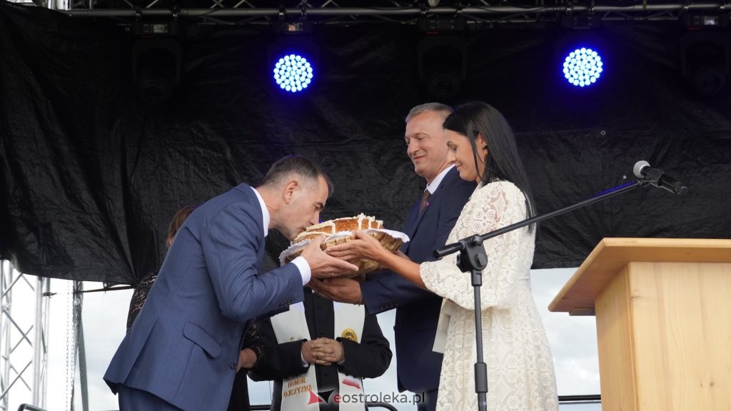 Dożynki w Olszewie-Borkach. Trwa wielkie świętowanie! [ZDJĘCIA, WIDEO]
