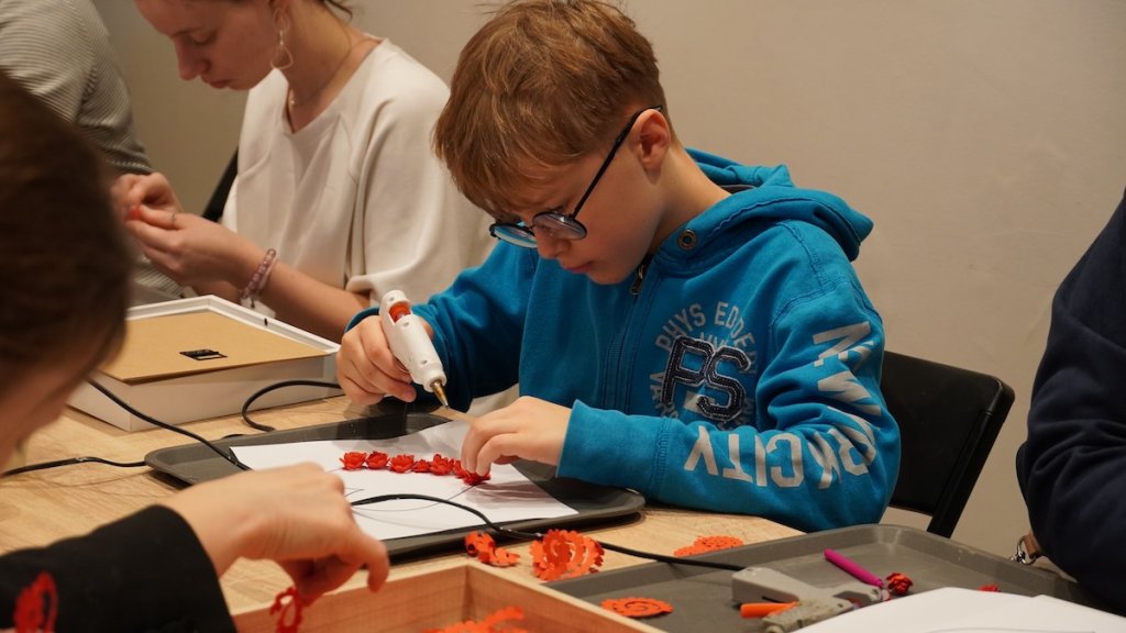 "Walentynkowa ozdoba"- warsztaty twórcze w Muzeum Kultury Kurpiowskiej [ZDJĘCIA, WIDEO]