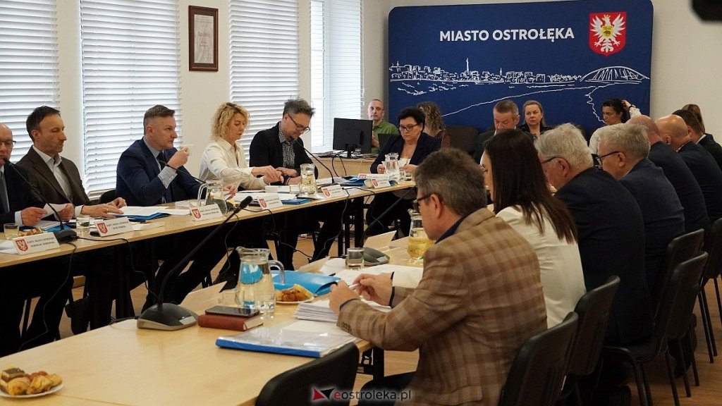 Jest decyzja rady miasta Ostrołęki ws. nocnego zakazu sprzedaży alkoholu [ZDJĘCIA]