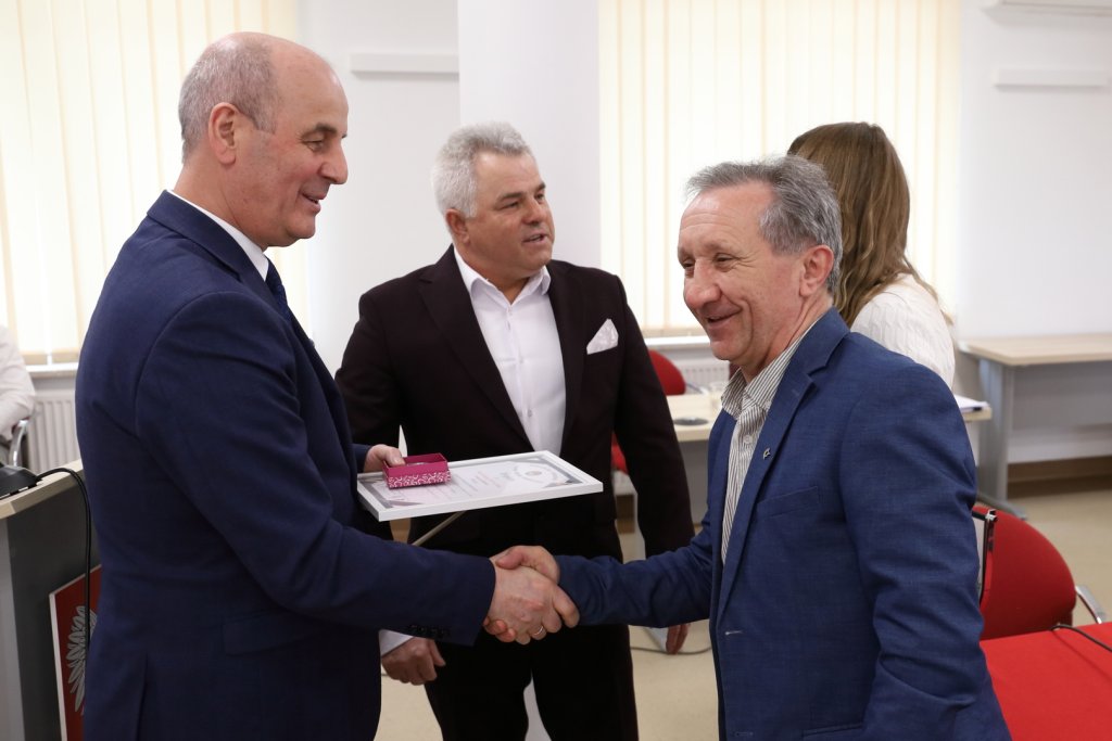 Gmina Lelis z medalem na 80-lecie LZS. Sportowa pasja doceniona! [ZDJĘCIA]