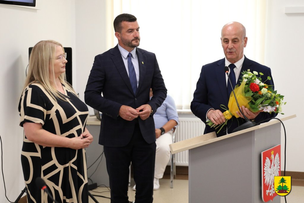 Gmina Lelis: Jednogłośne absolutorium dla wójta i nowi urzędnicy [ZDJĘCIA]