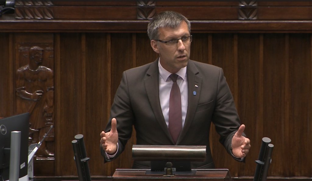 Poseł Grabowski w Sejmie bronił Polskiego Ładu. „Polacy na to czekają" [WIDEO]