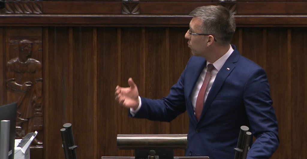 Grabowski w Sejmie o kolei. "Ja się pytam: to jest kpina? Panie Ministrze, to jest rozwój?". WIDEO