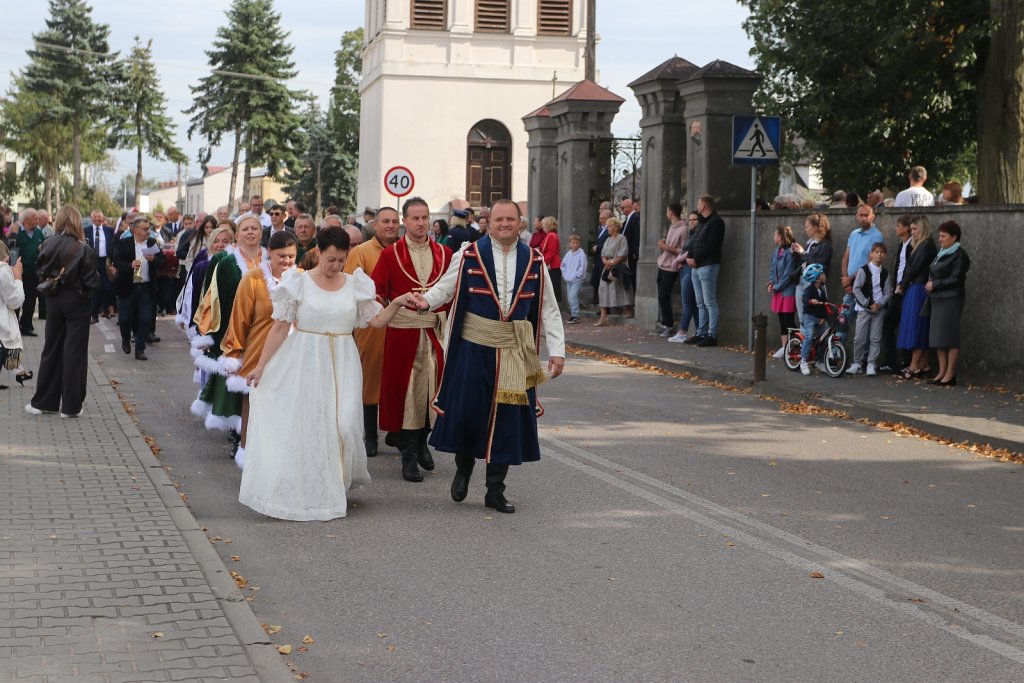 Chleb, korowód i polonez. Dożynki w Goworowie [WIDEO, ZDJĘCIA]