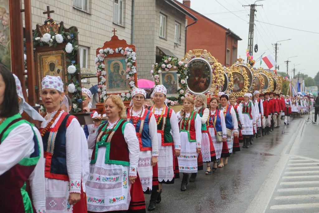 Boże Ciało 2026. Piękna procesja w Myszyńcu! Widziała to cała Polska! [WIDEO, ZDJĘCIA]