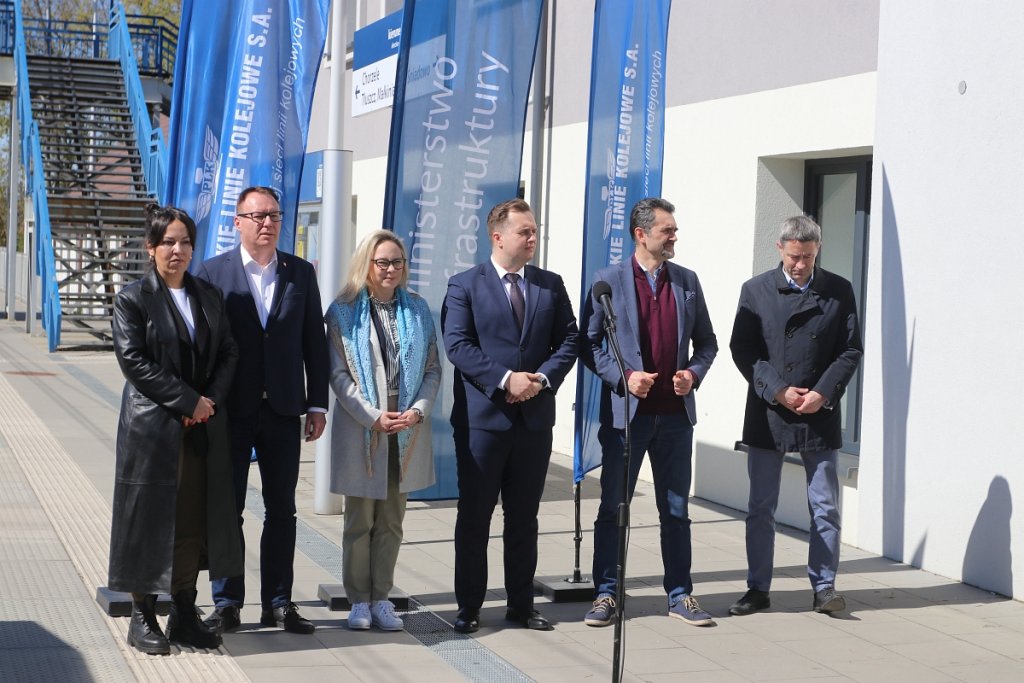 Wiceminister infrastruktury w Ostrołęce. Padły konkrety o inwestycjach na kolei [WIDEO, ZDJĘCIA]