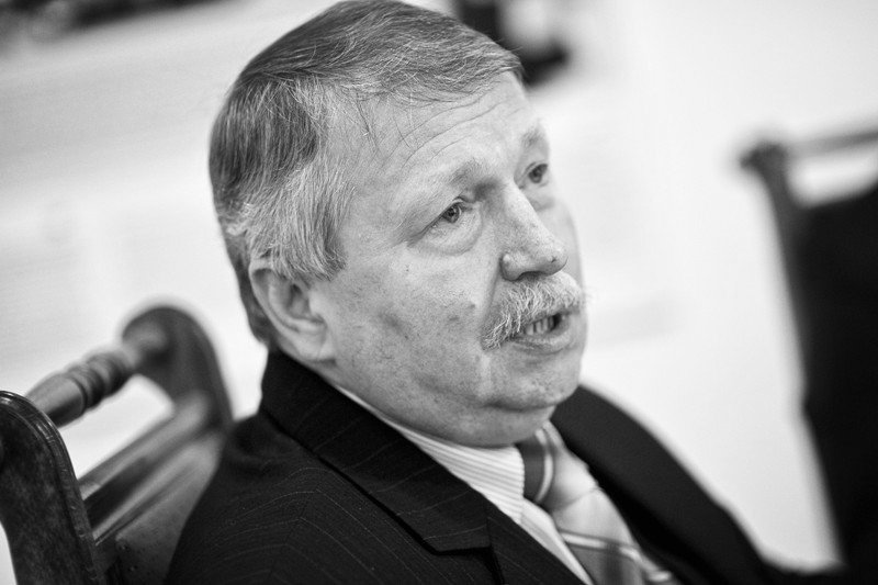 Zmarł Stanisław Podmostko. Były wojewoda ostrołęcki i adwokat miał 78 lat