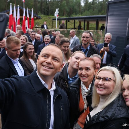 Prezydent Nawrocki otworzył strzelnicę. Zaapelował o debatę o dostępie do broni [ZDJĘCIA]