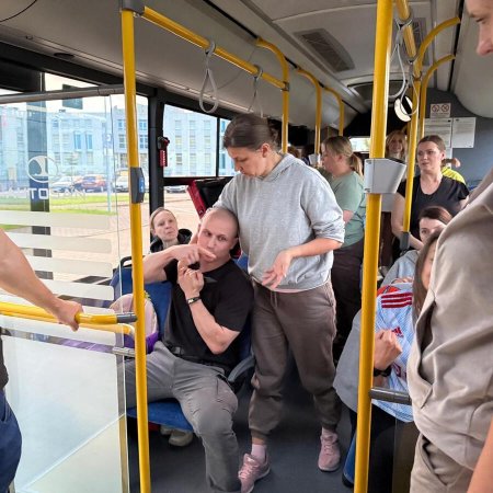 Agresywni pasażerowie, stres i zagrożenie. Nietypowe szkolenie w miejskim autobusie