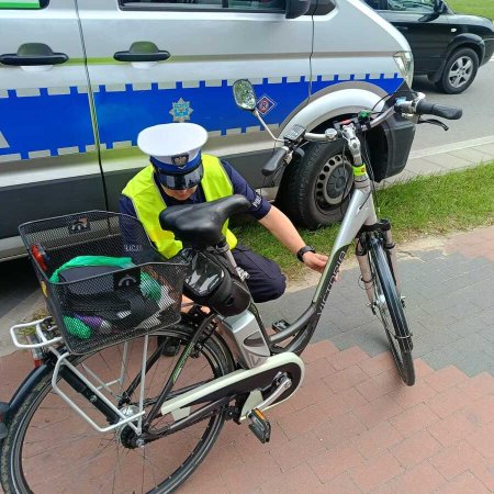 Akcja policji w Ostrołęce. Już są pierwsze mandaty, a działania wciąż trwają! [ZDJĘCIA]