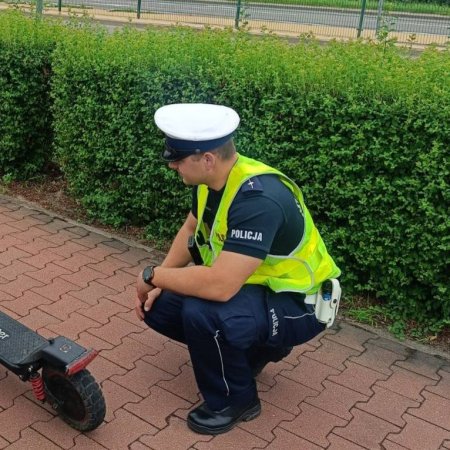 Pijany rekordzista, rajdy przez pasy i dzieci bez kasków. Ostrołęcka policja była bezwzględna!