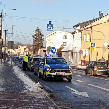 „Nie zauważyłem jej”. 66-latek potrącił 17-latkę na pasach