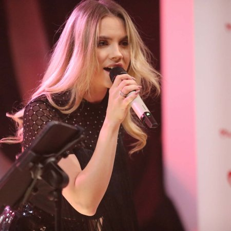 Agata Buczkowska oczarowała Lelis. Niezapomniany koncert z cyklu "Kobiety polskiej estrady" w CKBiS [WIDEO, ZDJĘCIA]