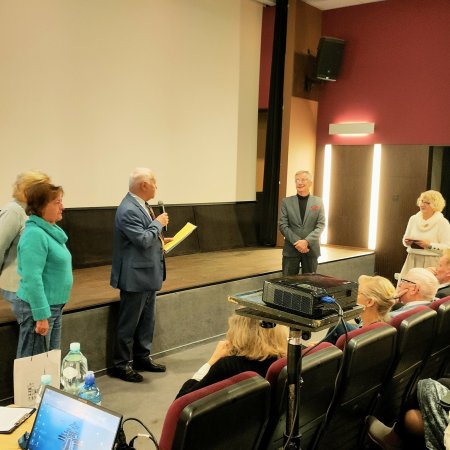 Uniwersytet Trzeciego Wieku pożegnał dyrektora OCK Tadeusza Wiśniewskiego