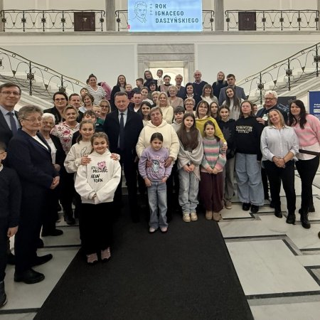 Strażacy z Koskowa i mieszkańcy Żabina w Sejmie. Gościł ich poseł Grabowski [ZDJĘCIA]