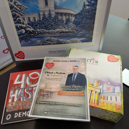 Poseł Popielarz gra z WOŚP. "Do końca świata i jeden dzień dłużej!"