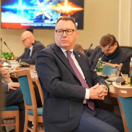 Energetyka na celowniku. Mariusz Popielarz o bezpieczeństwie państwa