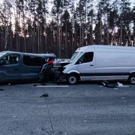 Tragedia na S8. Dwie ofiary śmiertelne karambolu [ZDJĘCIA]