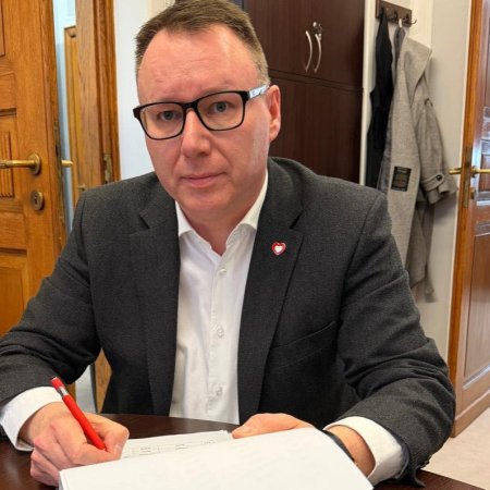 Poseł Popielarz podpisał wniosek o Trybunał Stanu dla Ziobry