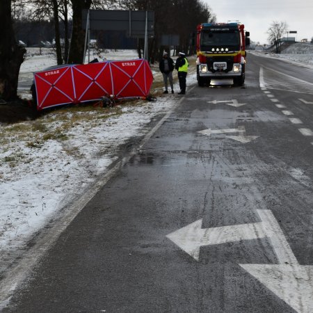 Tragiczny wypadek z udziałem BMW. Nie żyje 33-latek [FOTO]
