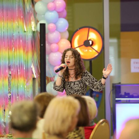 Muzyczne spotkanie z seniorami pod hasłem „Wiosna Zapisana w Dźwiękach” [WIDEO, ZDJĘCIA]